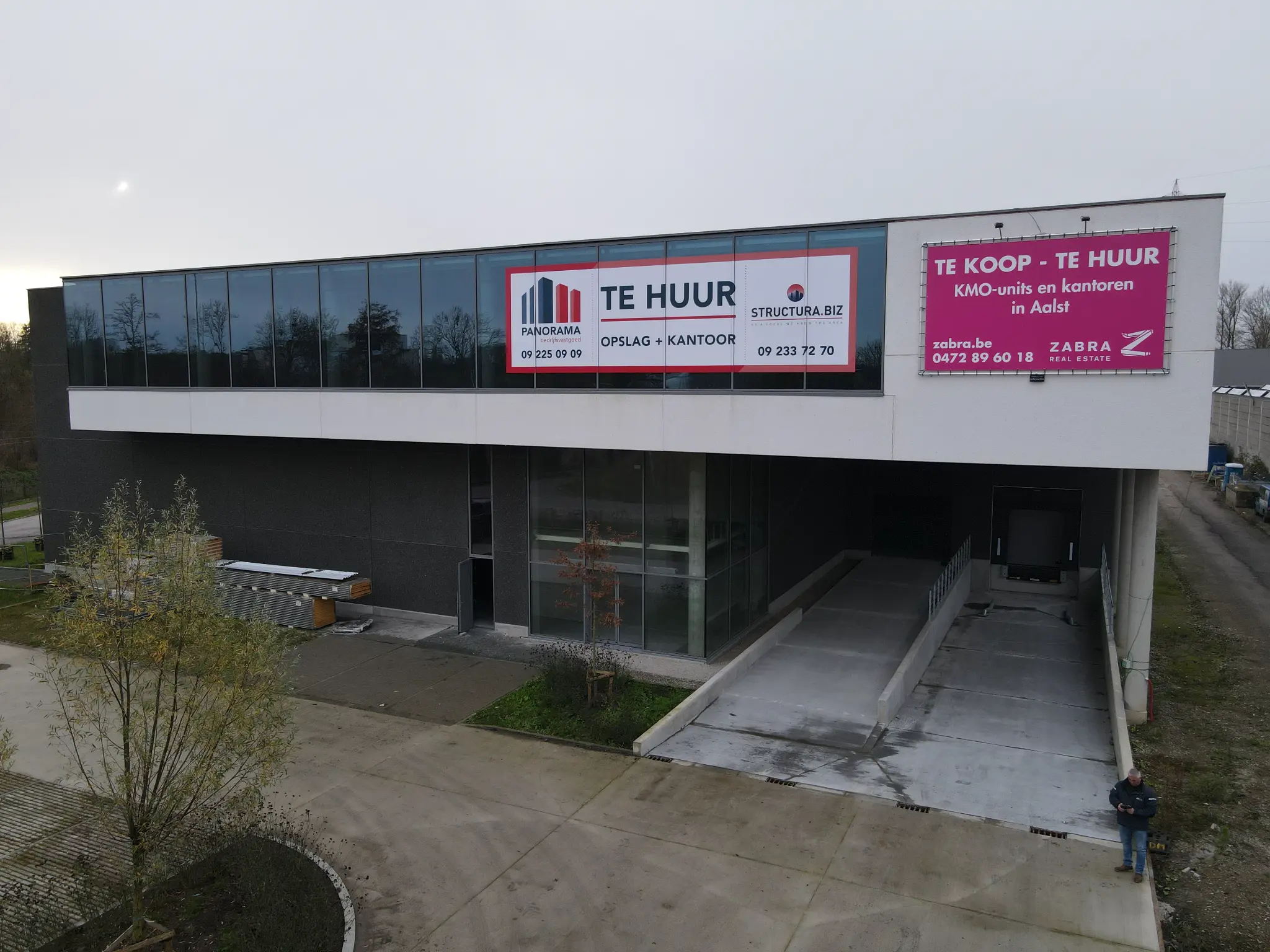 Business Park Wildebeek exterior with E40 visibility